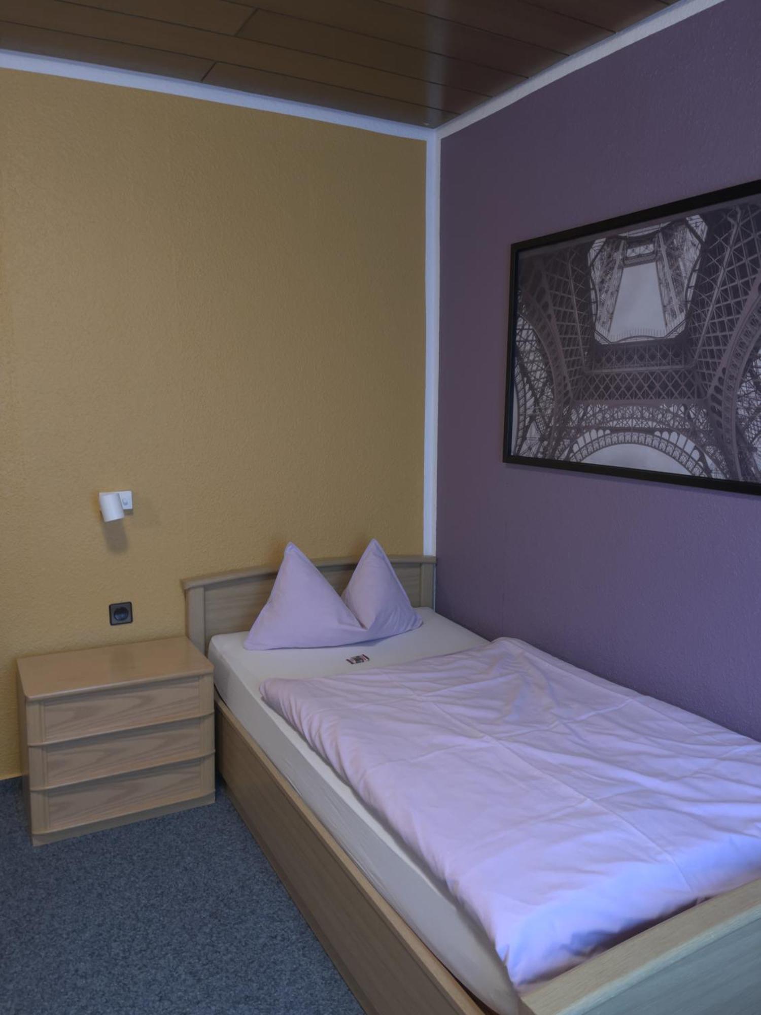 Bartels Stadt-Hotel Верль Екстер'єр фото