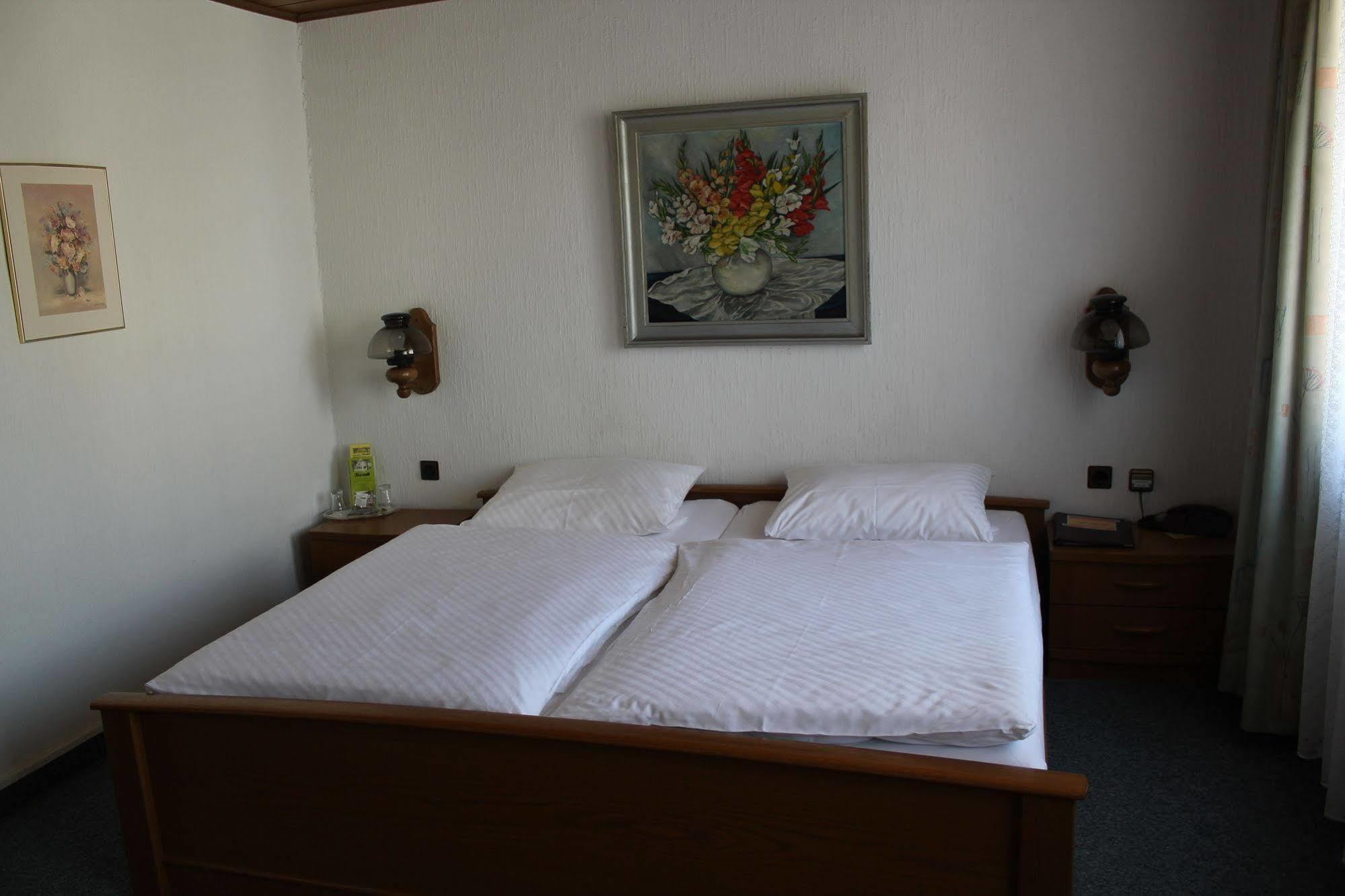 Bartels Stadt-Hotel Верль Екстер'єр фото
